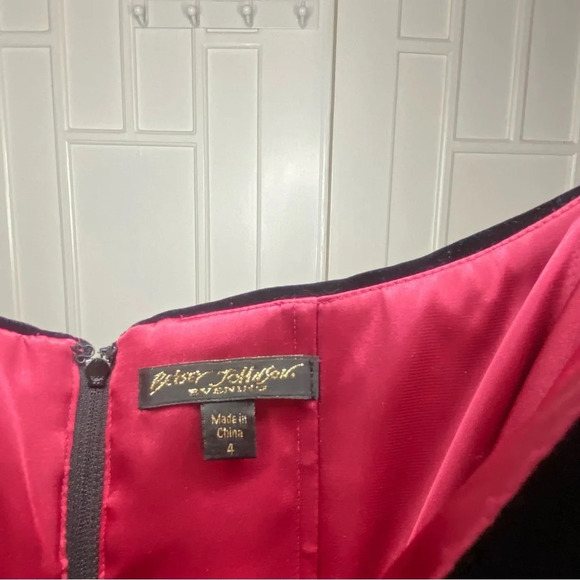 Vintage Betsy’s Johnson strapless dress in  burgundy with black floral overlay - Picture 8 of 15
